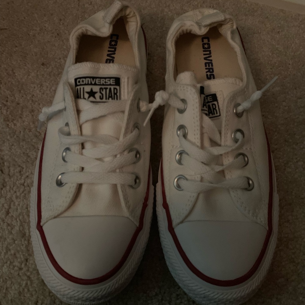 NEW- Women’s converse sneakers